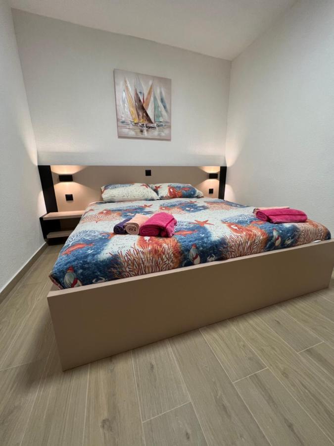 Villa Viktorija Galovac  Εξωτερικό φωτογραφία