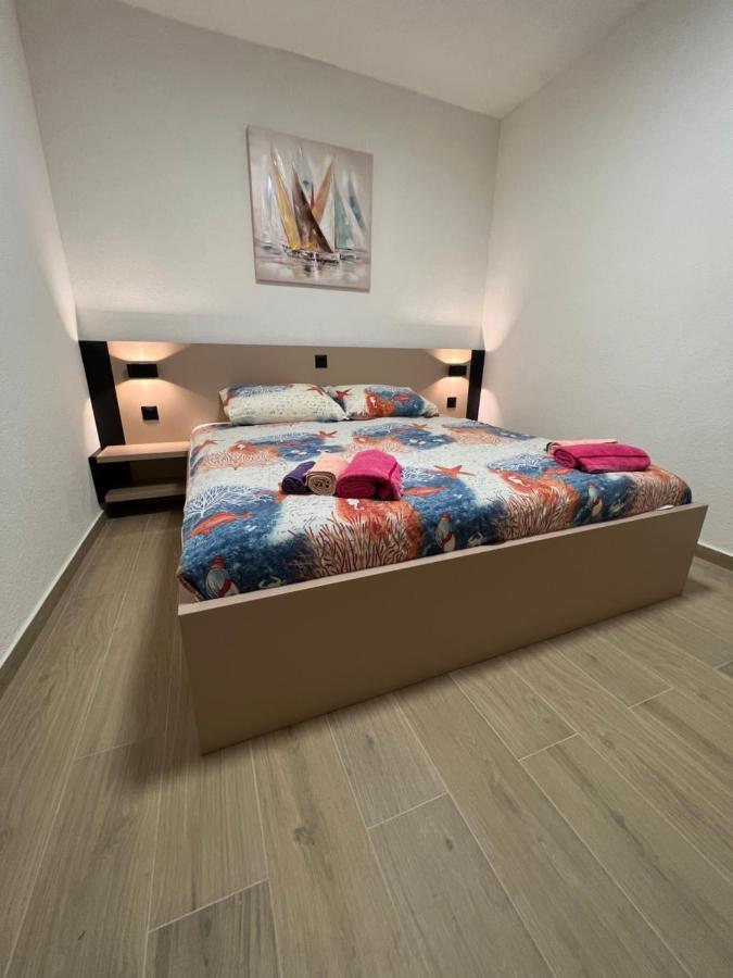 Villa Viktorija Galovac  Εξωτερικό φωτογραφία